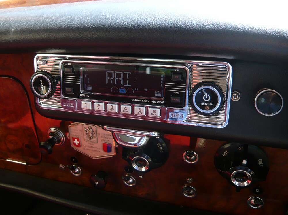 Caliber radio on a Bristol 409