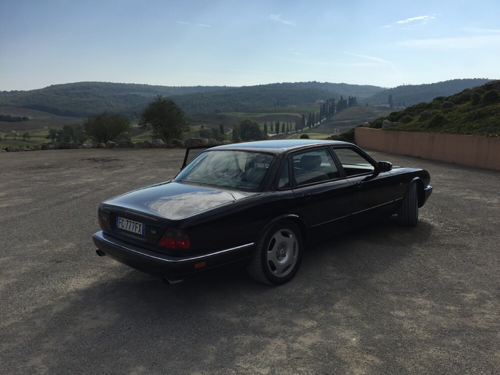Stefano Pasini's Jaguar XJR (1995)