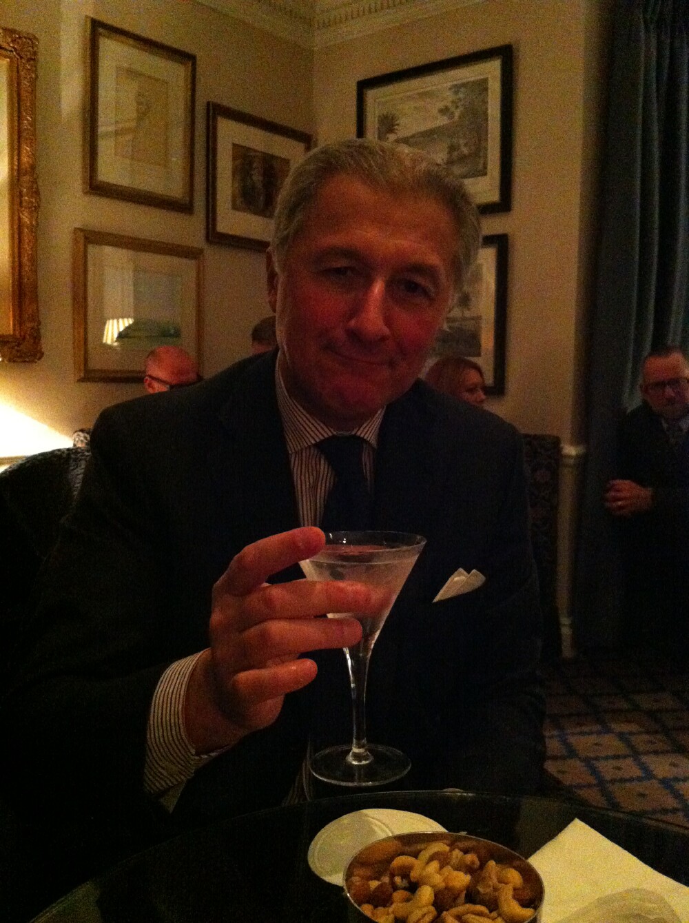 Alessandro Palazzi mixing a superb Martini cocktail at the Dukes in London
