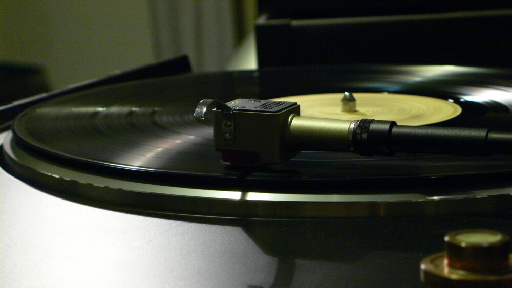 Pioneer PL-L1000A tangential-arm DD turntable and Sony XL55 Pro II cartridge