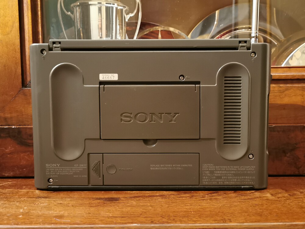 Sony ICF-SW77
