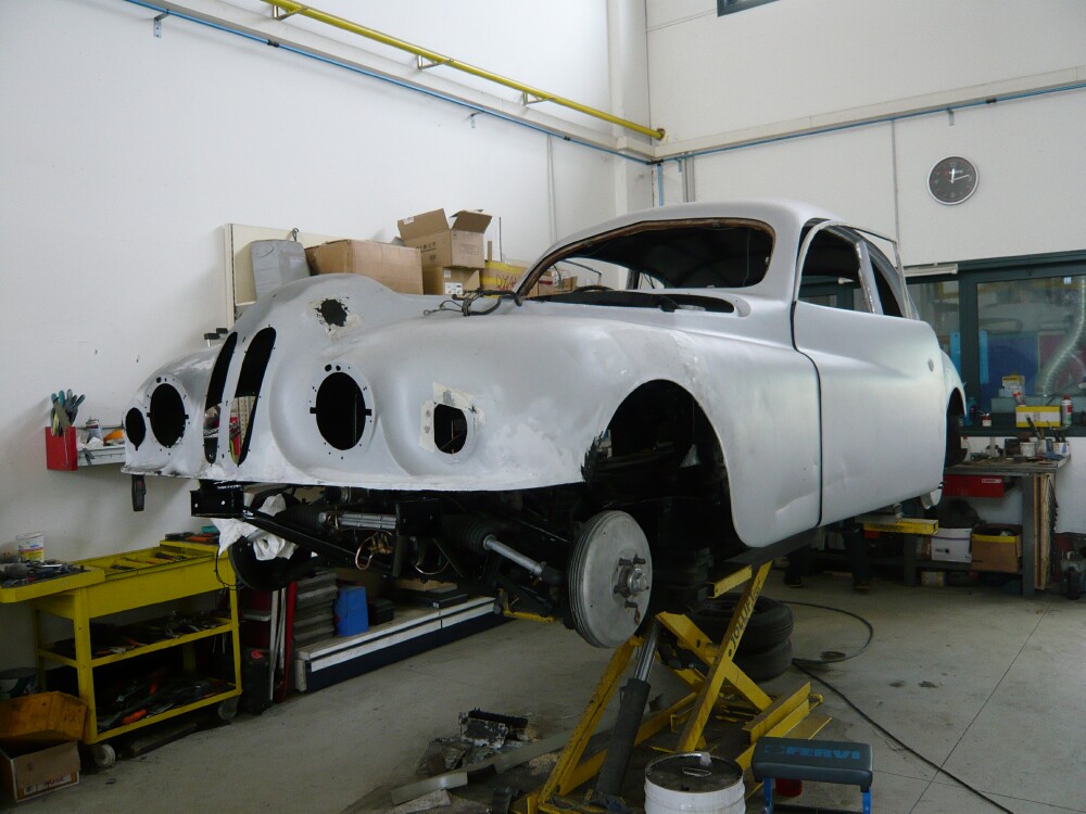 Bristol_403_reassembly