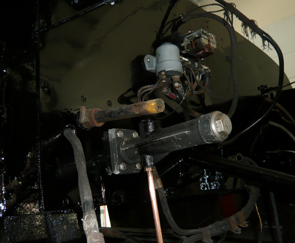 Bristol_403_reassembly