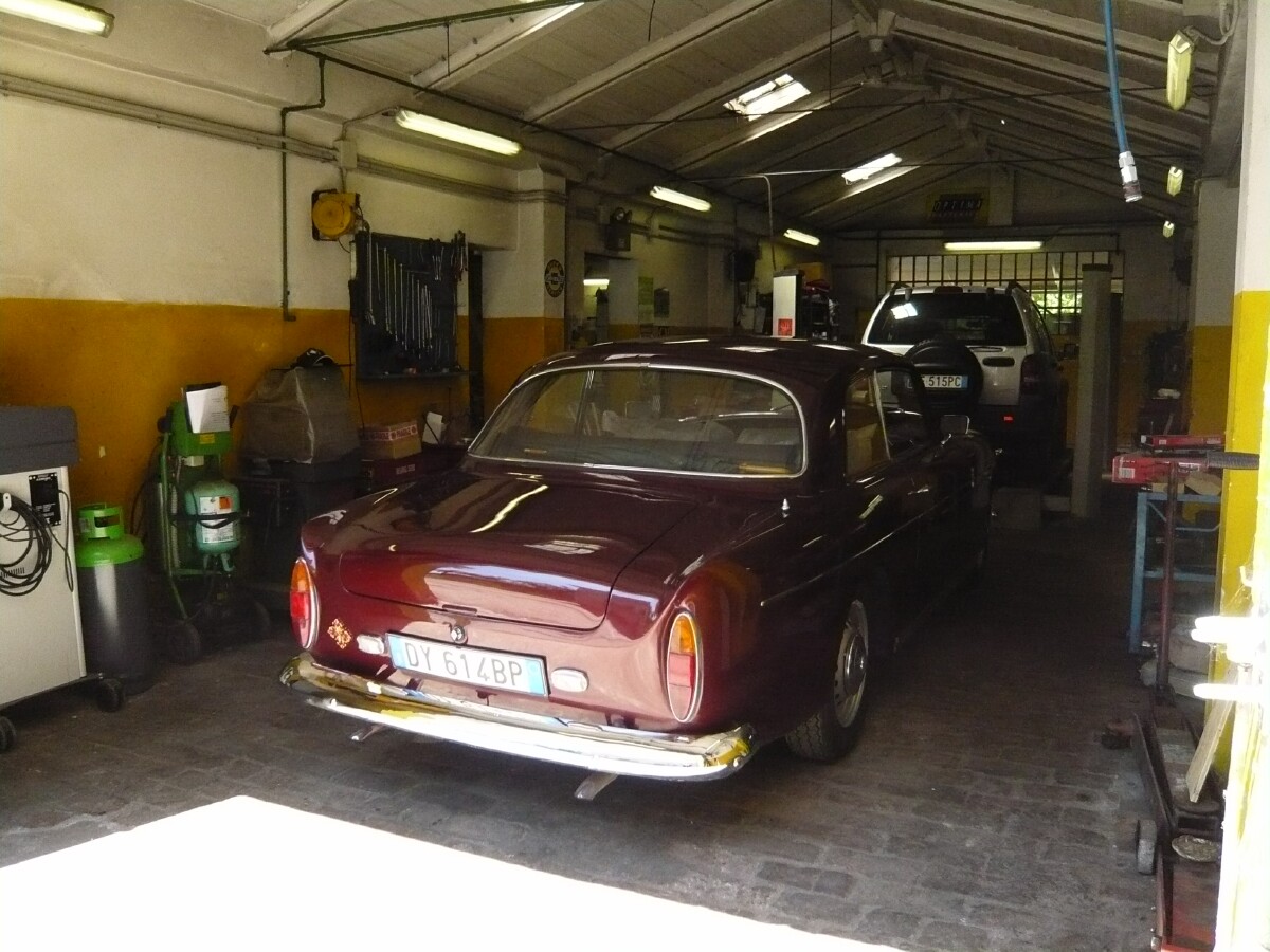 1966 Bristol 409
