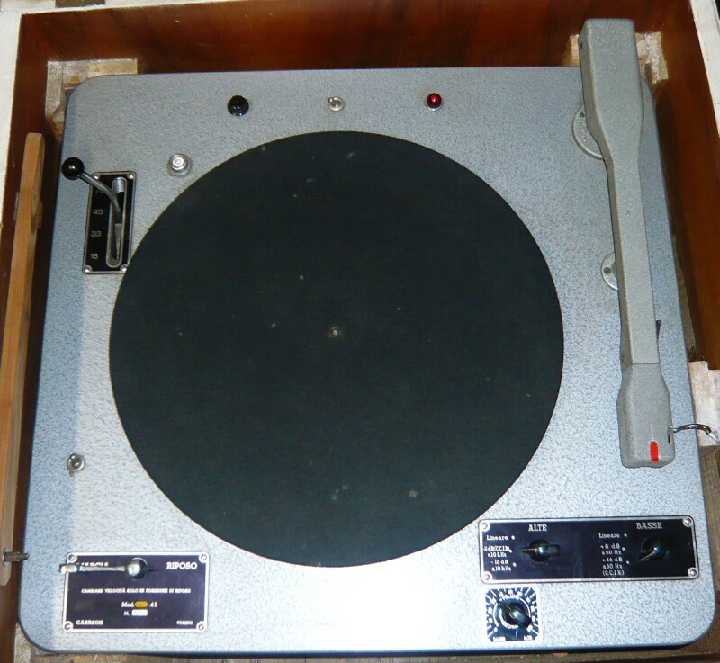 Carrson turntable- giradischi