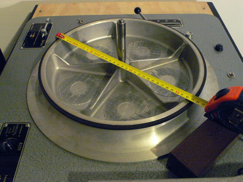 Carrson 61 studio turntable