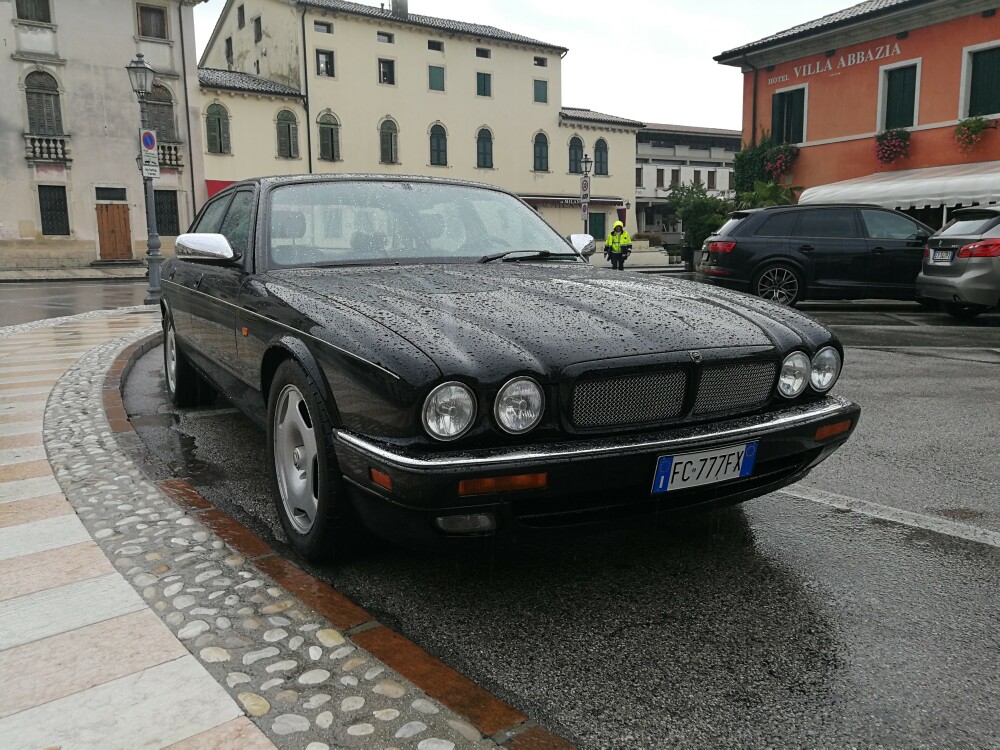 Jaguar XJR (X306) 2017