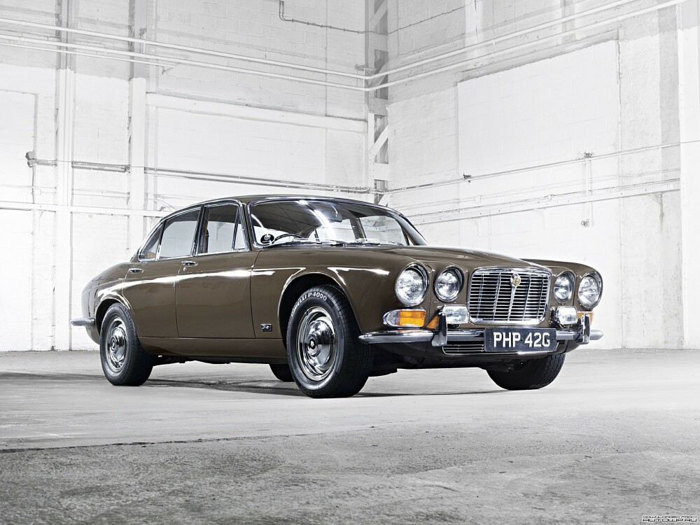Jaguar XJ6