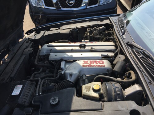 Jaguar XJR (X306)