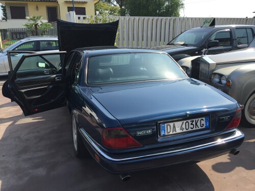 Jaguar XJR (X306)