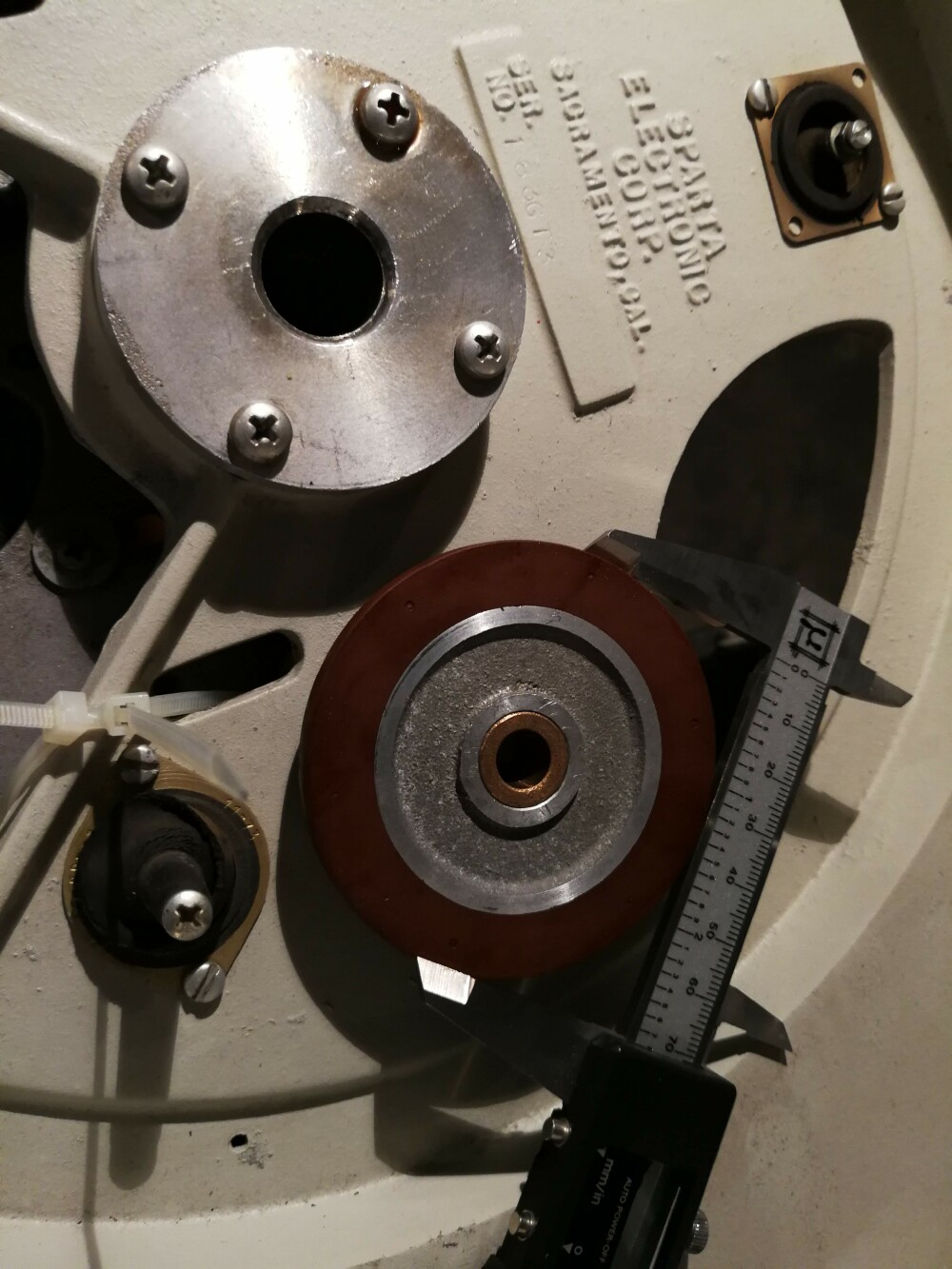 A new project: a custom-made 'classic' broadcast-quality turntable
