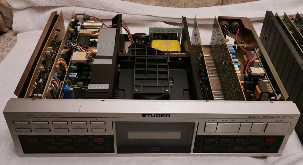Studer/Revox classic CD players